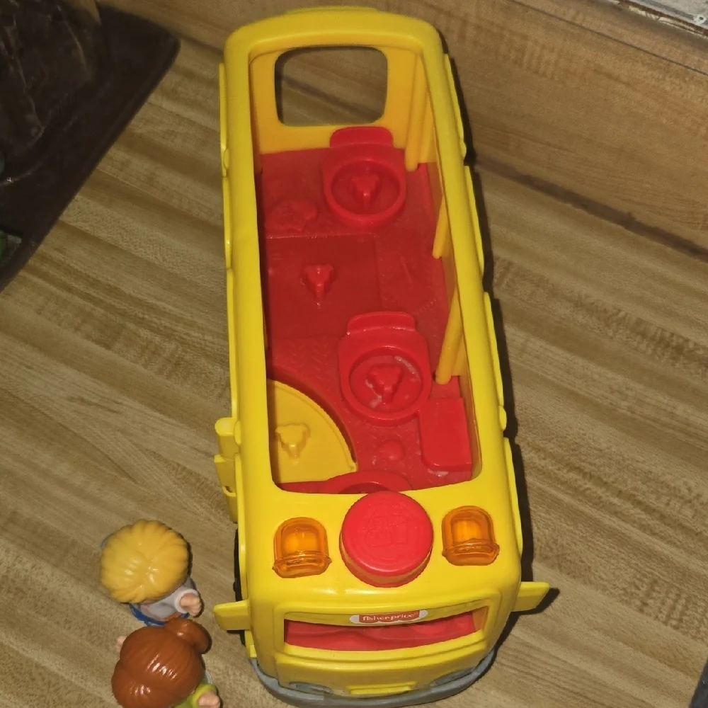 Fisher-Price Smiling Yellow Bus with Figures - Picture 2 of 2